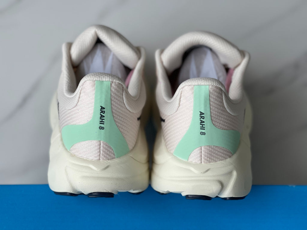 HOKA ONE ONE Arahi 8 Nude pink | Dark purple
