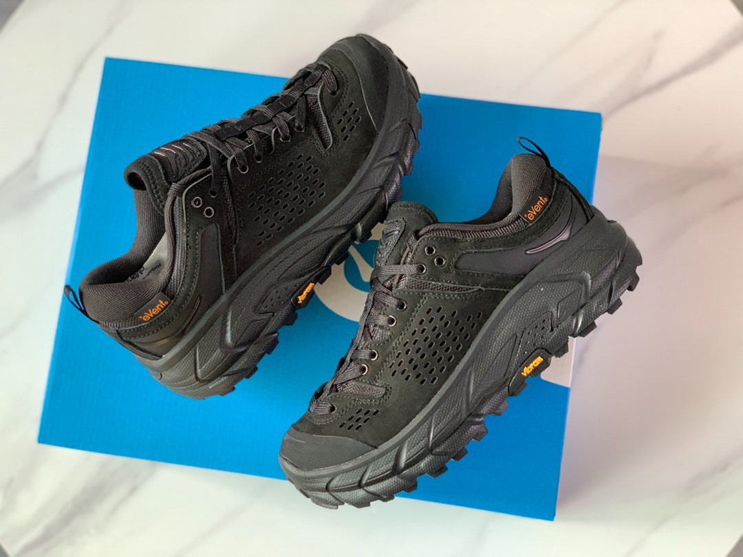 Hoka Ultra Low Gore-Tex Black