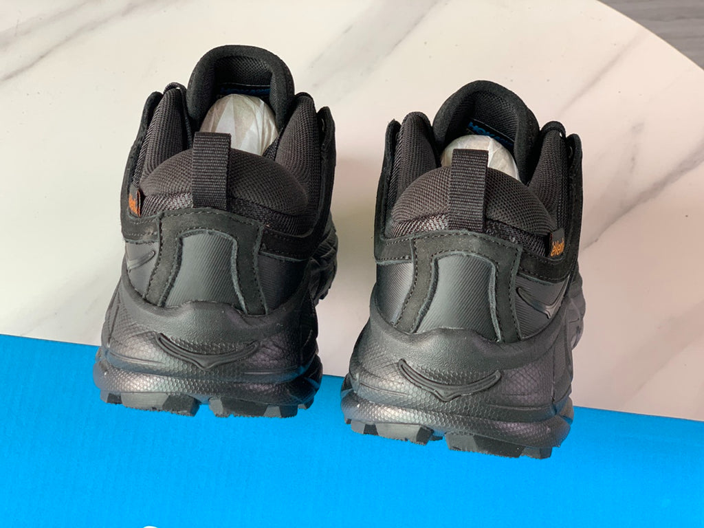 Hoka Ultra Low Gore-Tex Black