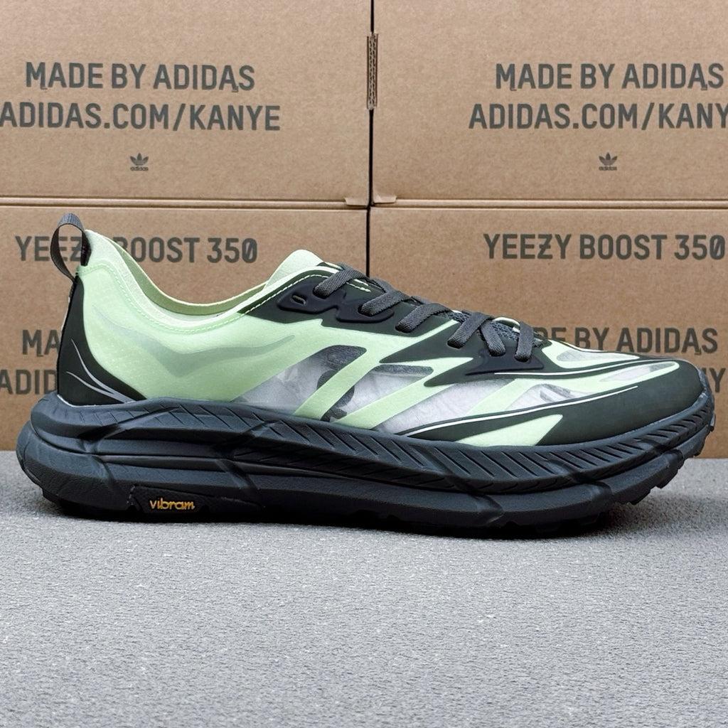 Hoka Mafate Speed 4 Black | Mint Green