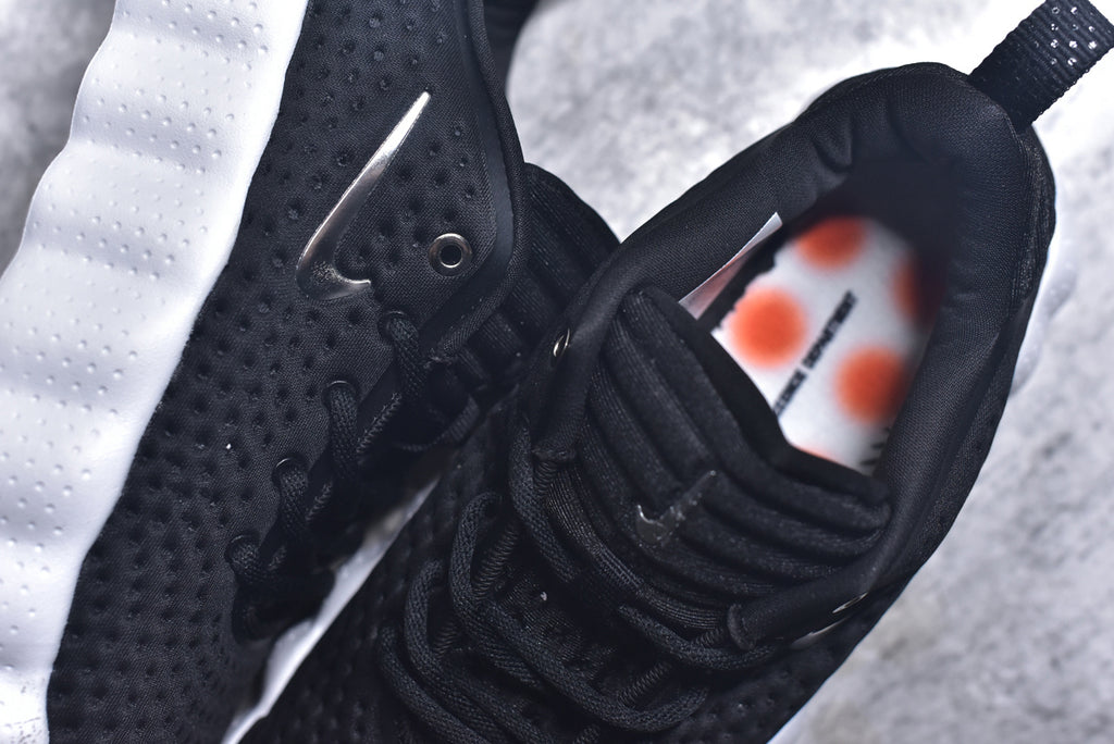 Nike Mind 002 "Black/White"
