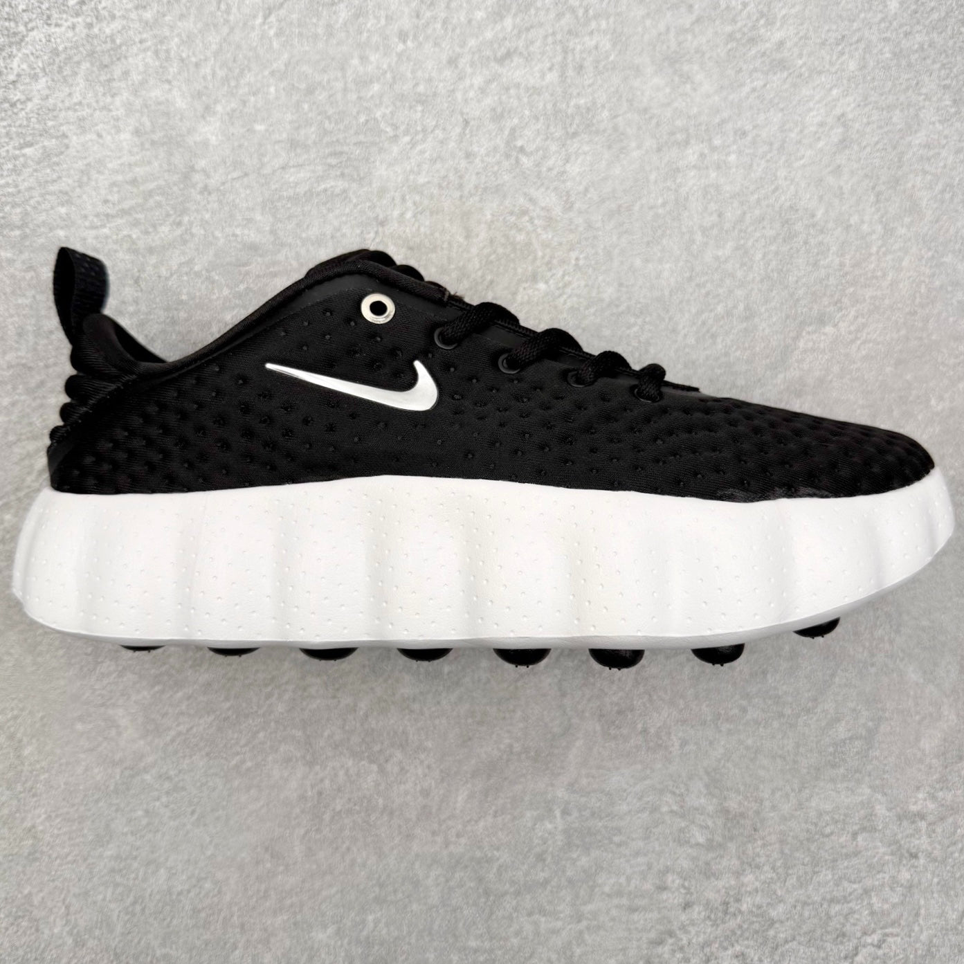 Nike Mind 002 Black White Comfort Walking Sneakers