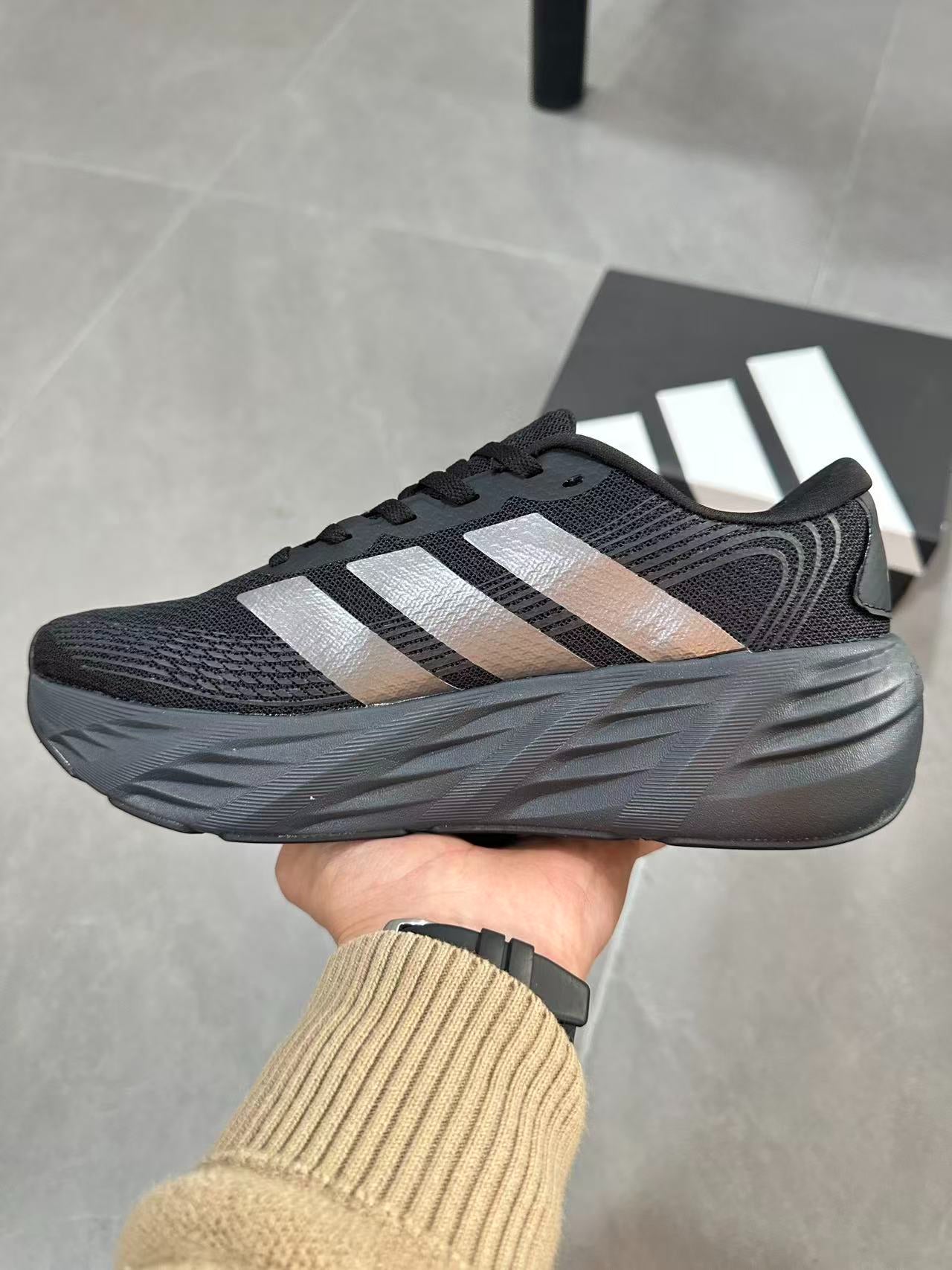Adidas Galaxy 7 (Core Black / Grey colorway)