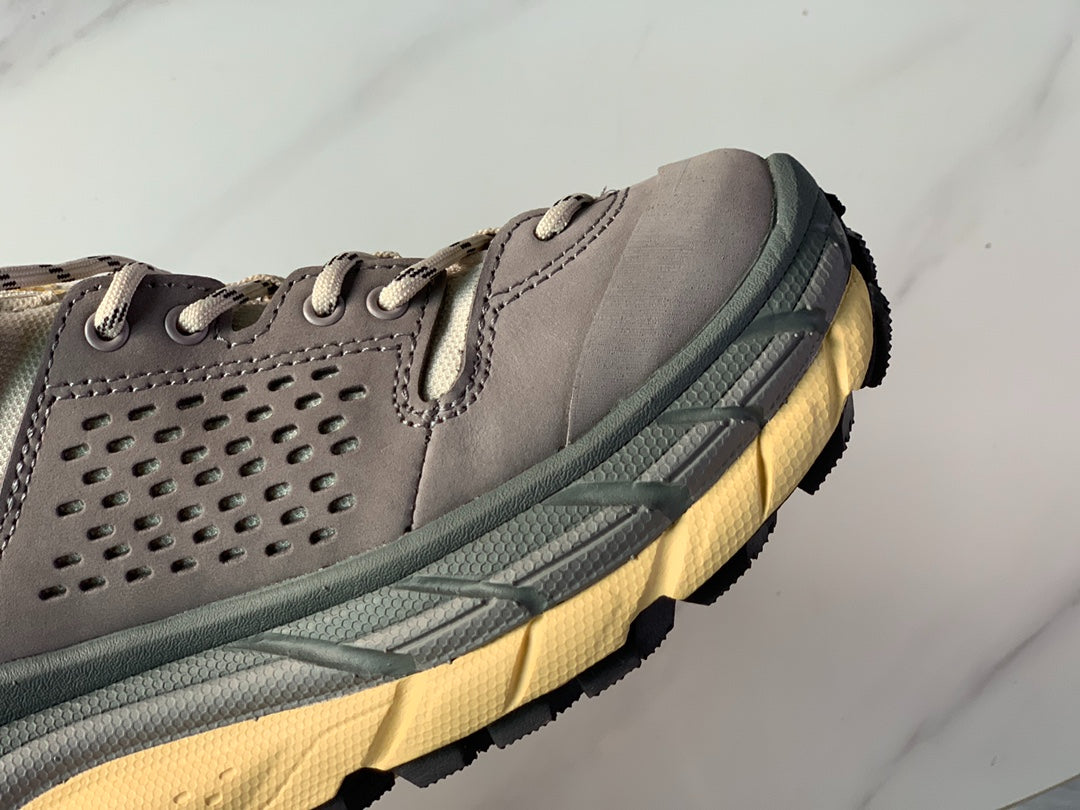 Hoka Ultra Low Gore-Tex Cement Gray