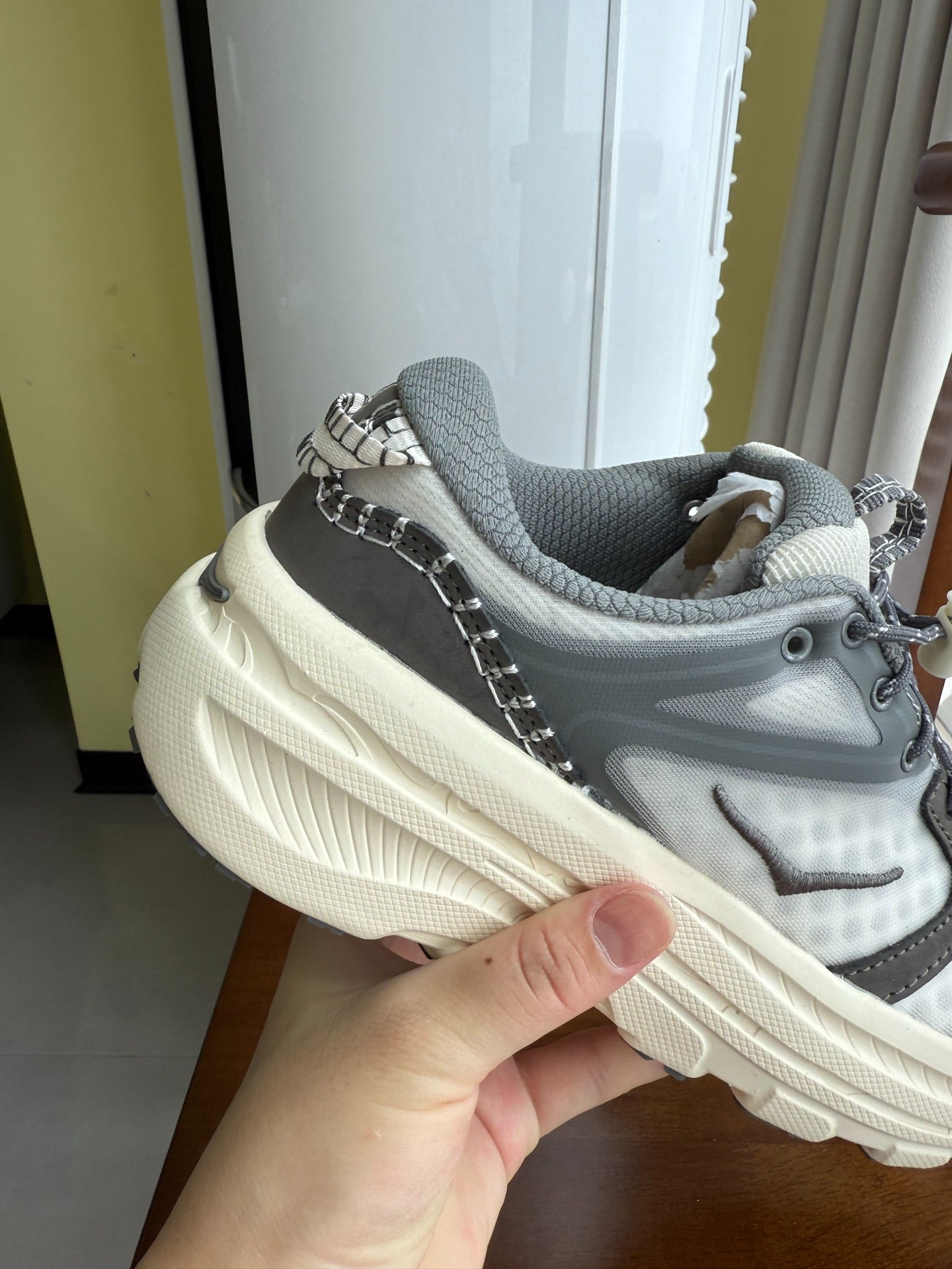HOKA Bondi B3LS Dark Gray | Off-White