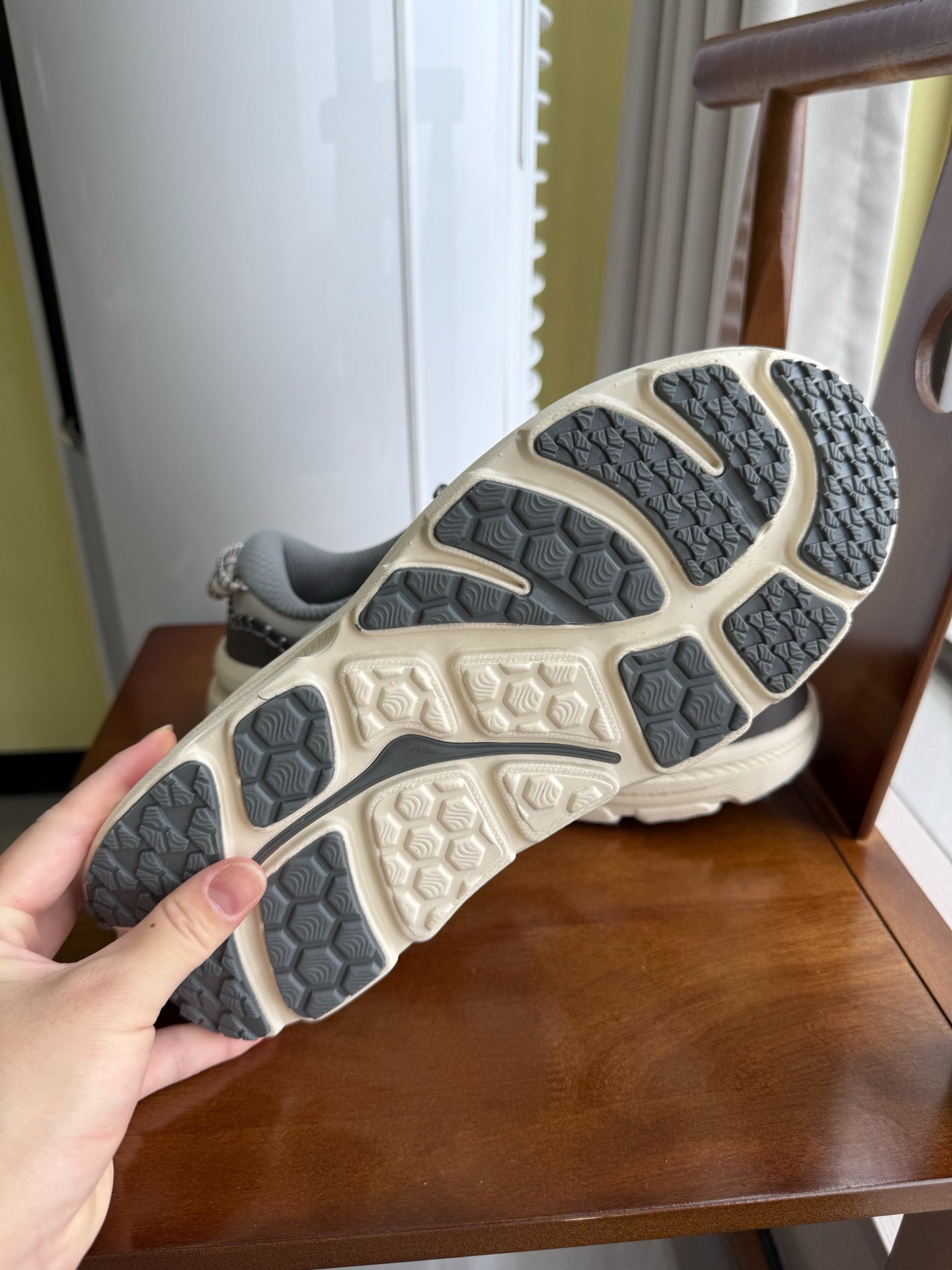 HOKA Bondi B3LS Dark Gray | Off-White
