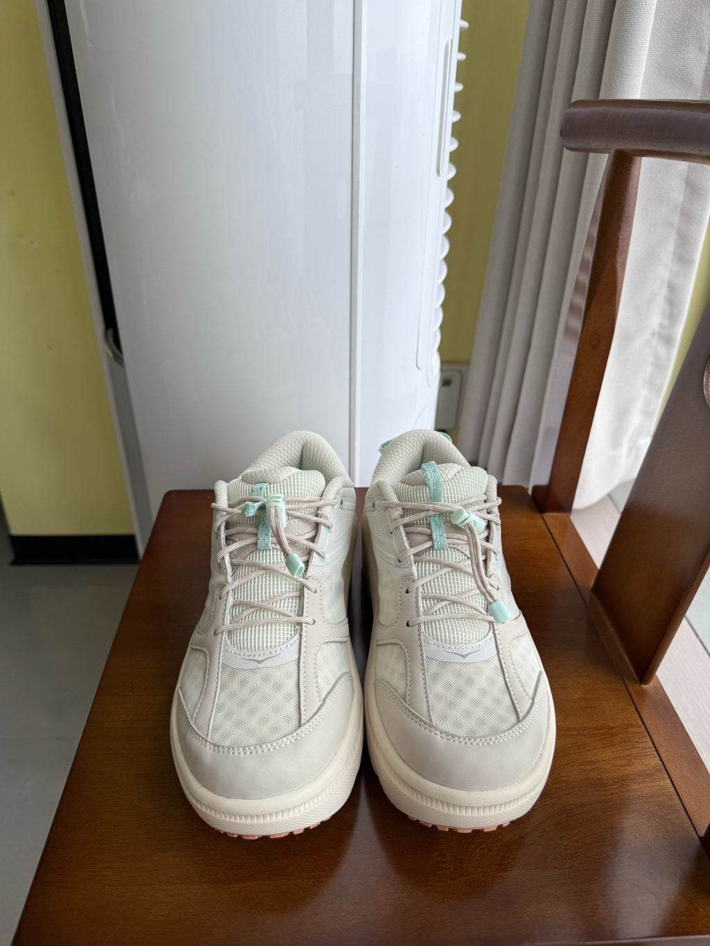Hoka U Bondi B3LS Oat Milk White Pink Peach Blue Shoes 1155351