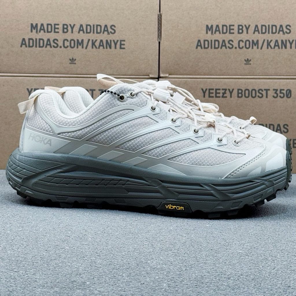 Hoka Mafate Three2 Khaki | Cement gray