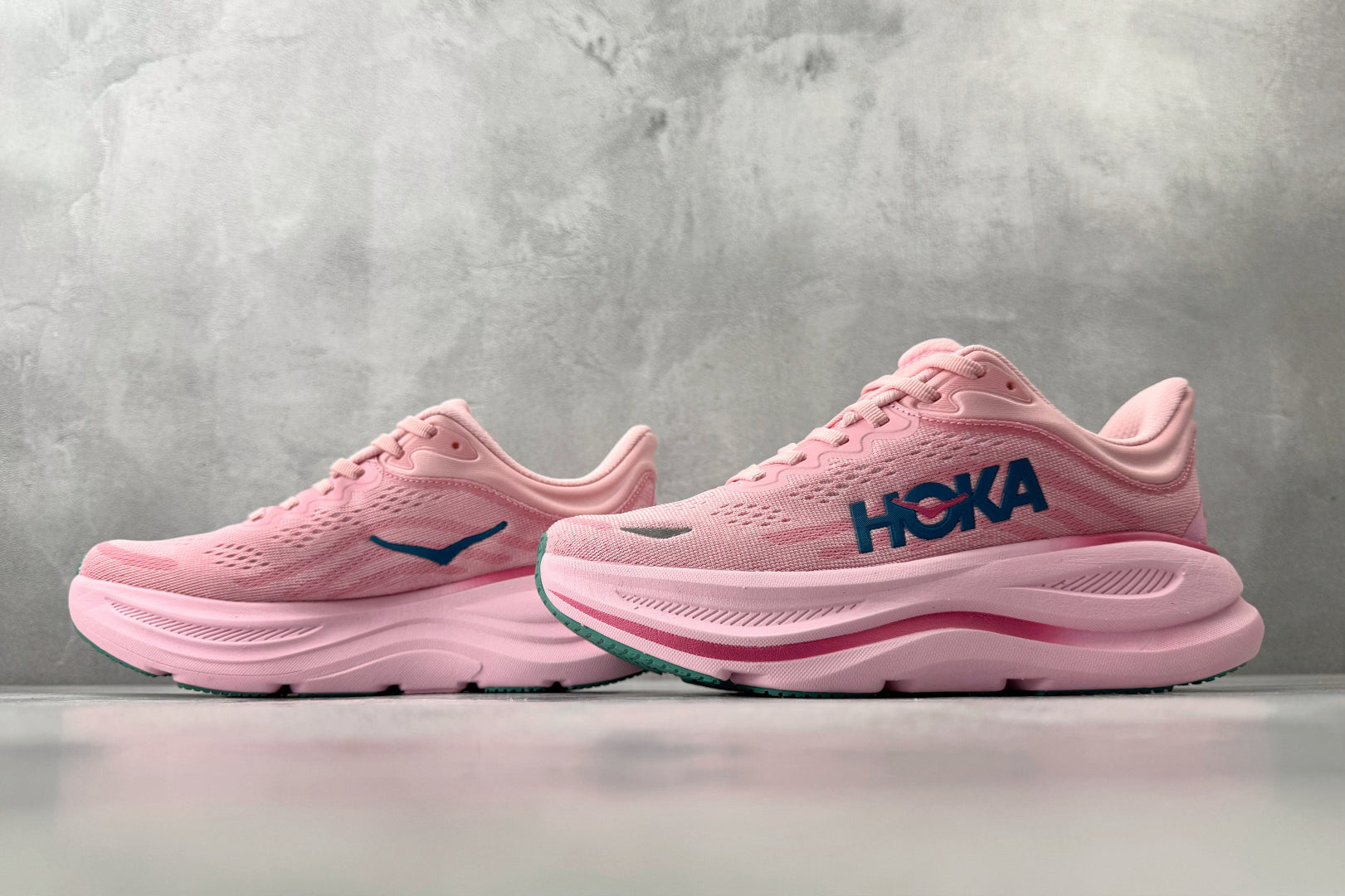 HOKA Bondi 9 Women's Running Shoes - Pink