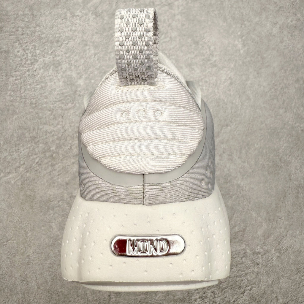 Nike Mind 002 "Wolf Grey/Metallic Silver"