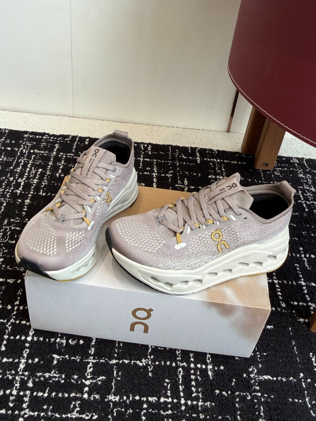 On Cloudtilt Unisex Sport Sneakers Light Grey Gold Accent White Hollow CloudTec Phase Midsole Road Running Shoes