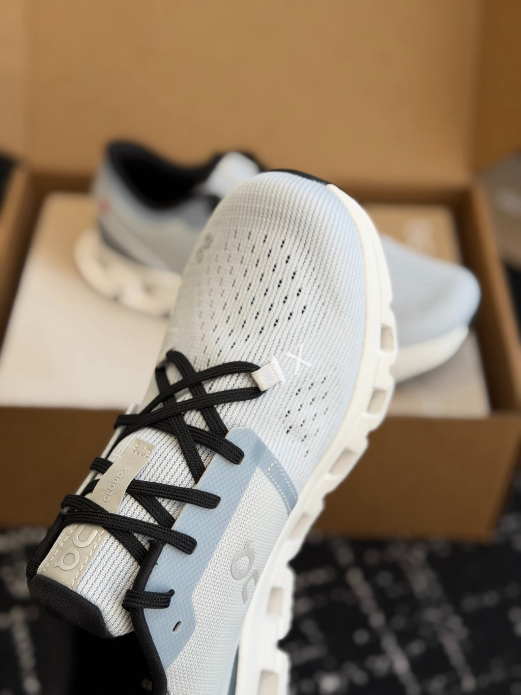 On Cloud X Glacier Grey Mesh Cross Training Jogging Sneakers