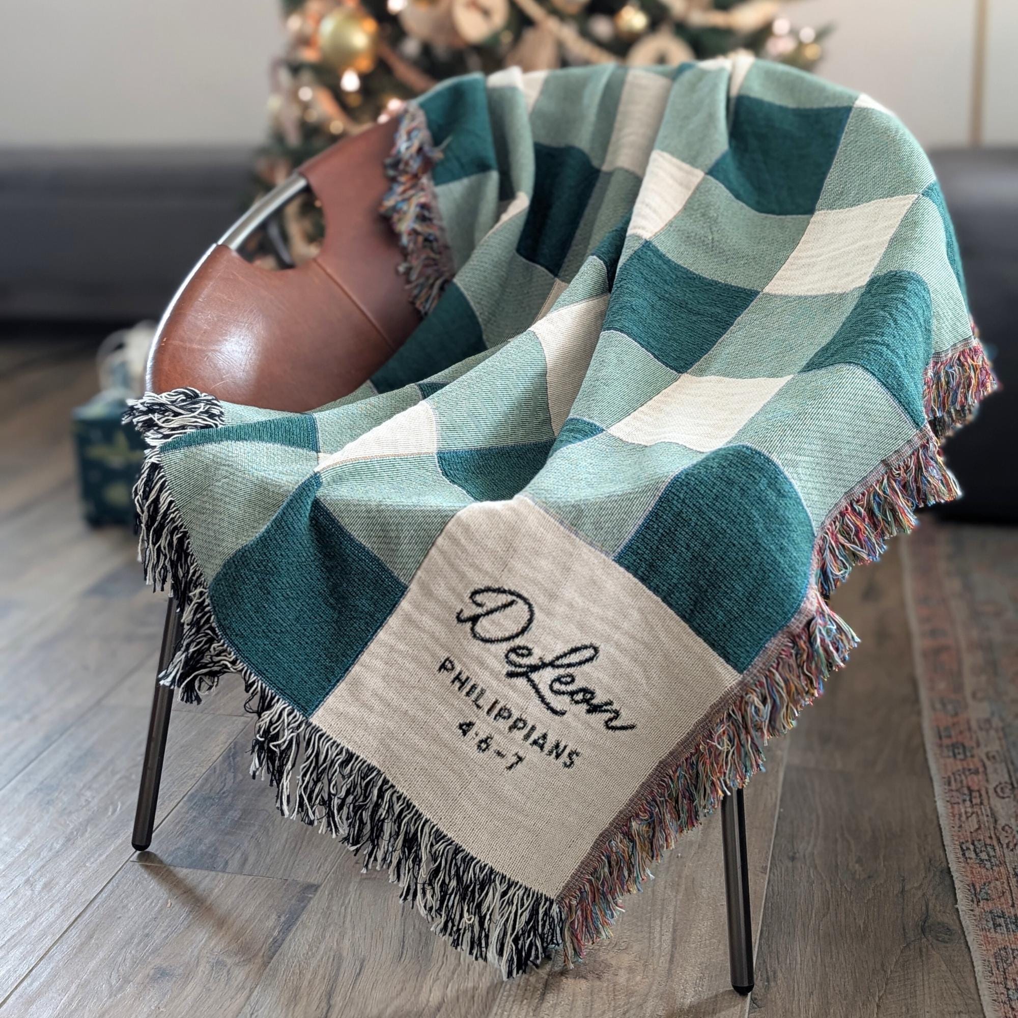 Custom Graduation Gift for High School Grad, Modern Checkered Woven Throw Blanket, Unique Keepsake for Class of 2026, Personalized Name