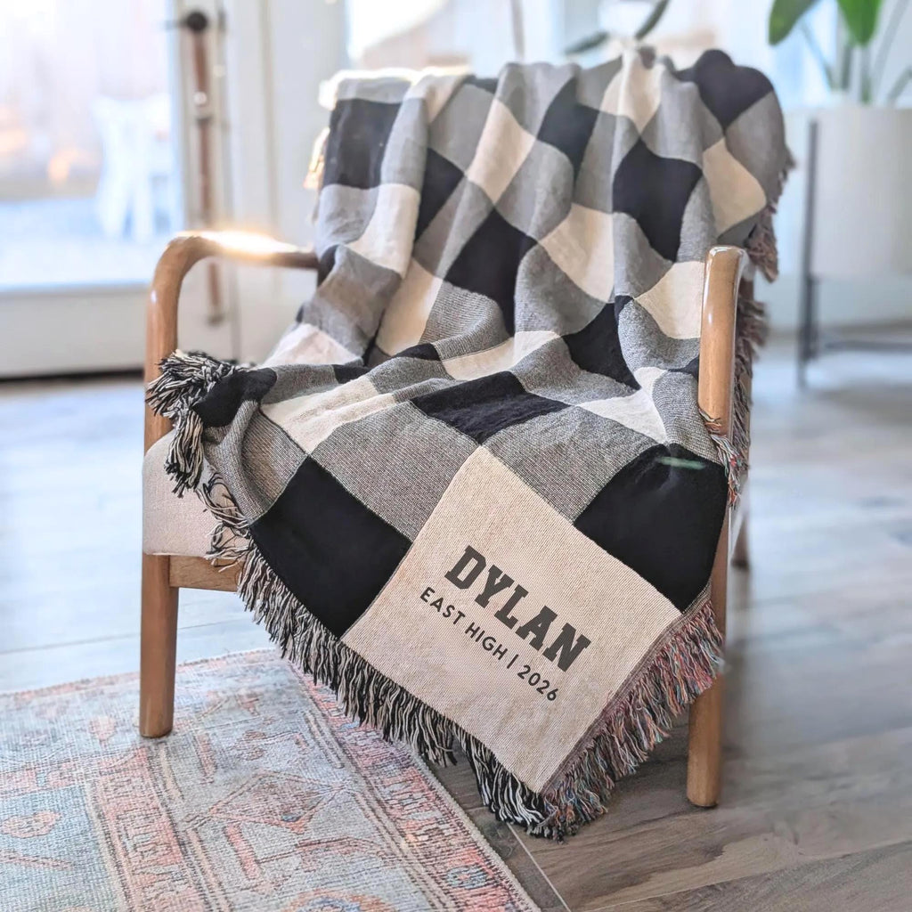 Custom Graduation Gift for High School Grad, Modern Checkered Woven Throw Blanket, Unique Keepsake for Class of 2026, Personalized Name